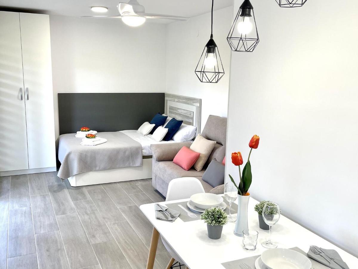 Apartbeach Novelty 3º Frente Playa Y Gran Terraza 萨洛 外观 照片