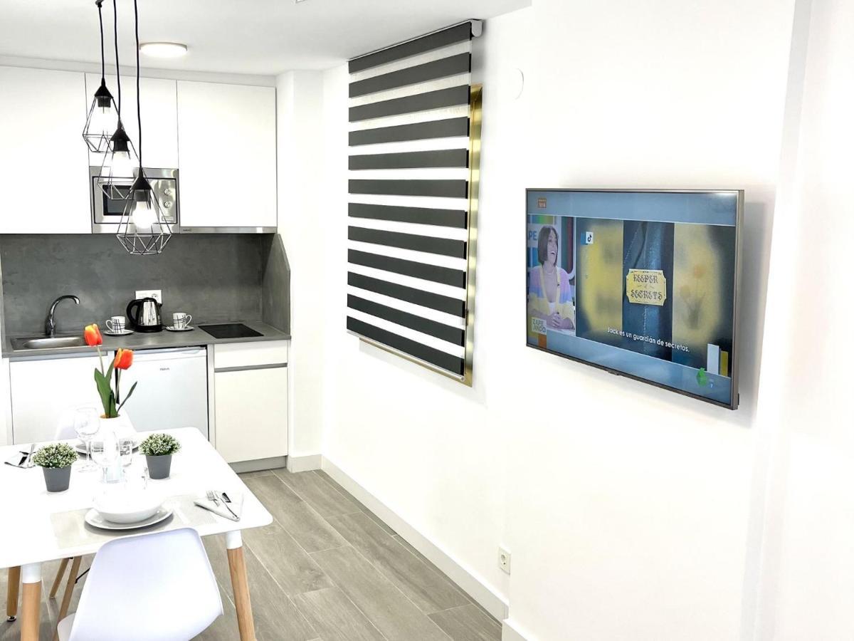 Apartbeach Novelty 3º Frente Playa Y Gran Terraza 萨洛 外观 照片