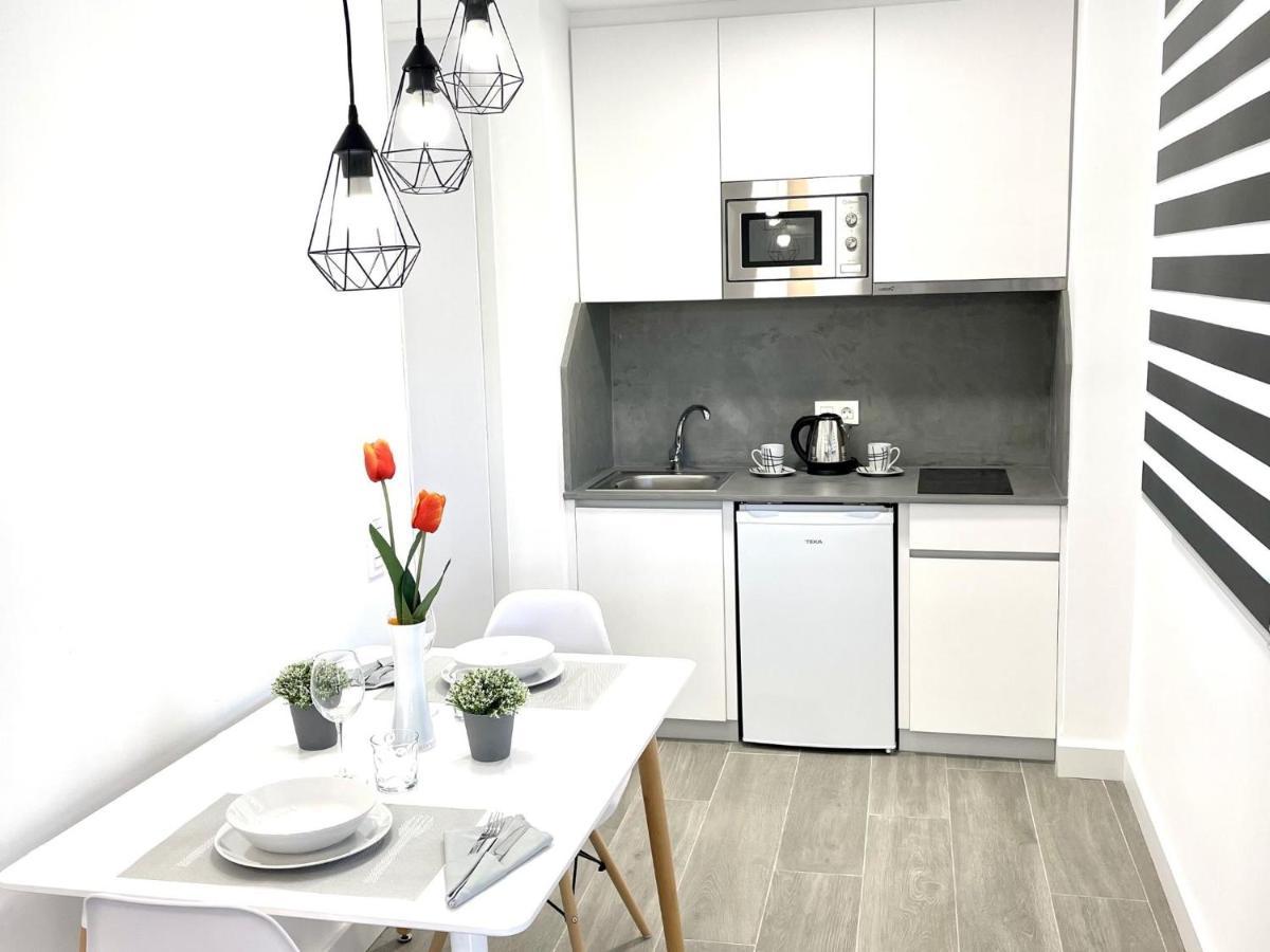 Apartbeach Novelty 3º Frente Playa Y Gran Terraza 萨洛 外观 照片