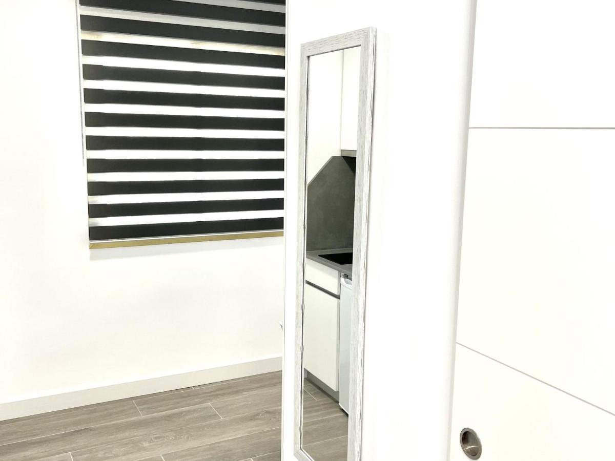 Apartbeach Novelty 3º Frente Playa Y Gran Terraza 萨洛 外观 照片