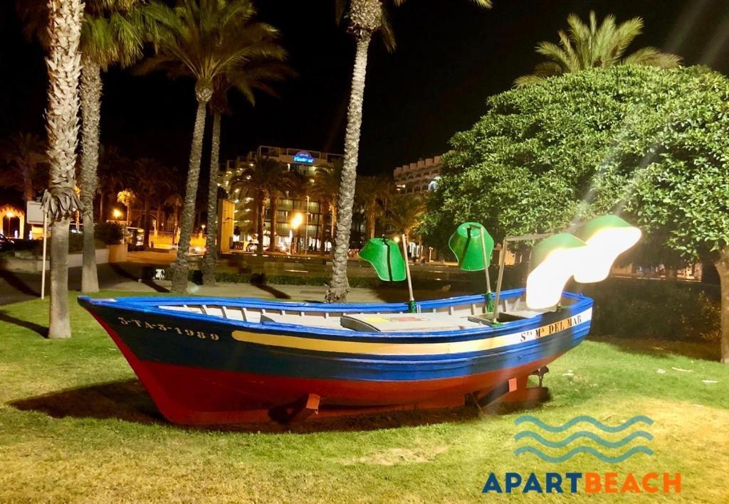 Apartbeach Novelty 3º Frente Playa Y Gran Terraza 萨洛 外观 照片